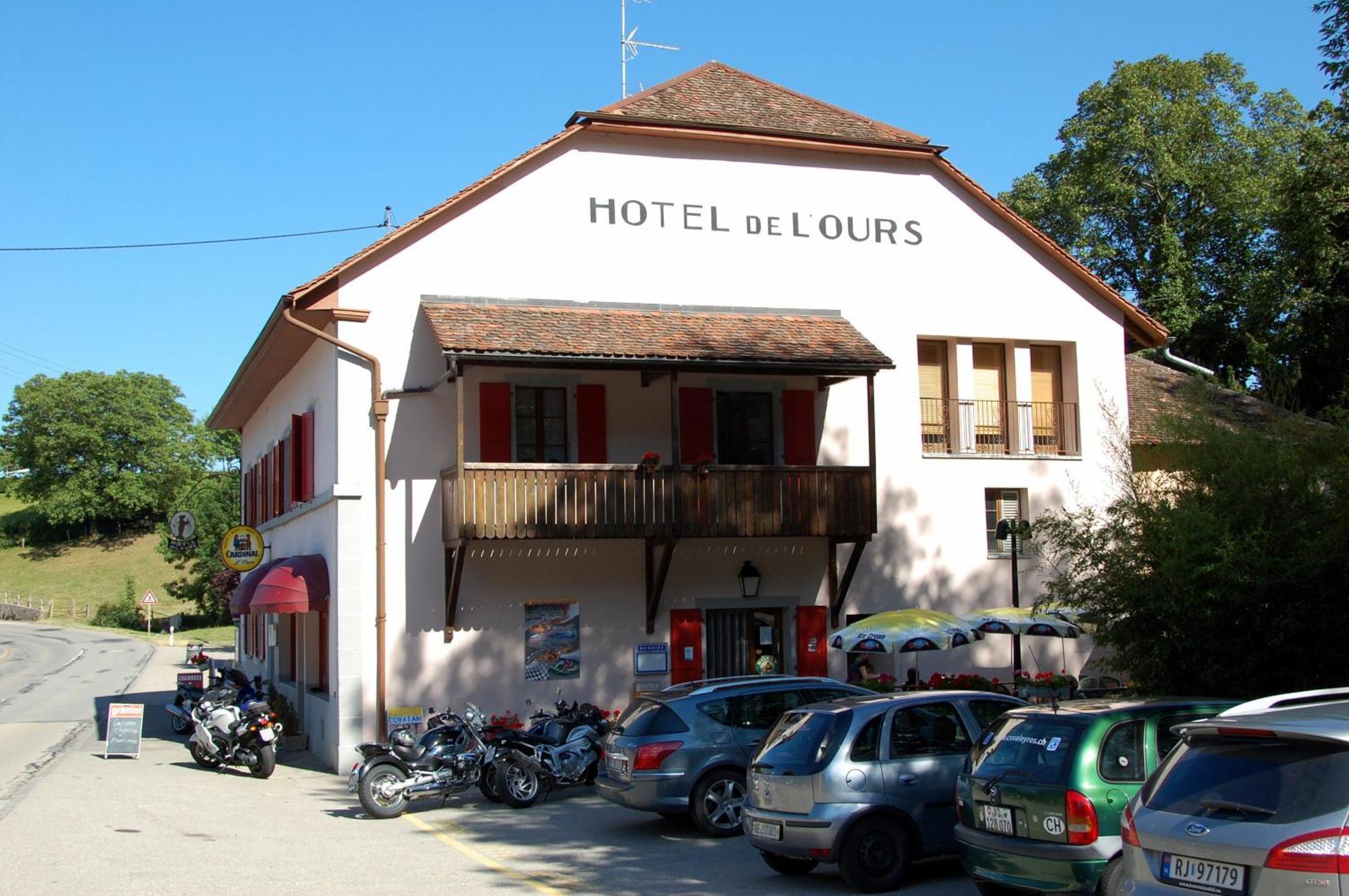 Hotel De L'Ours Vuiteboeuf Bagian luar foto