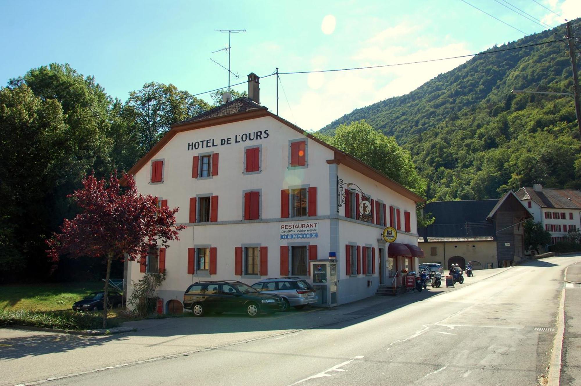 Hotel De L'Ours Vuiteboeuf Bagian luar foto